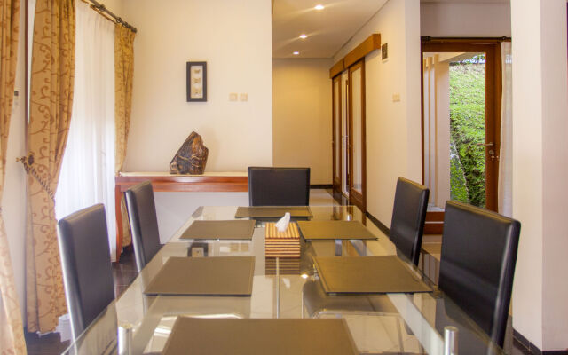 Kencana Villa 7 Bedrooms with a Private Pool