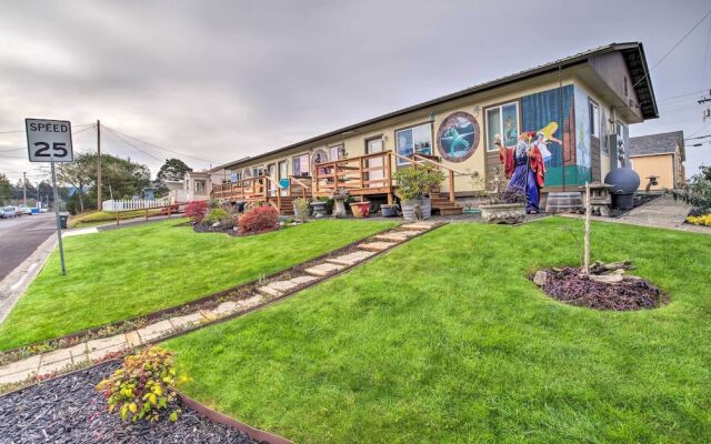 Winchester Bay Apt Near Dunes & State Parks!