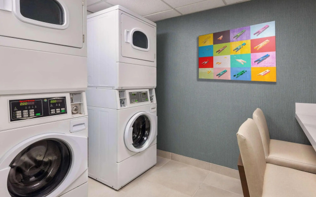 Homewood Suites by Hilton Tampa Airport - Westshore