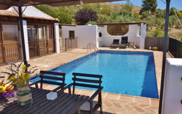 Luxurious Villa in Antequera with Private Pool