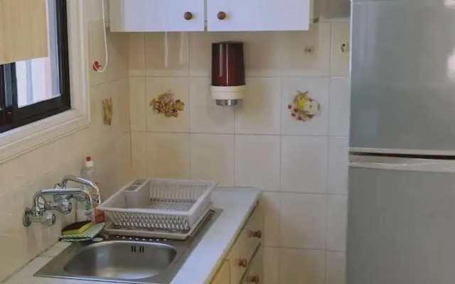 52 MEN - Sea Gem Apartment