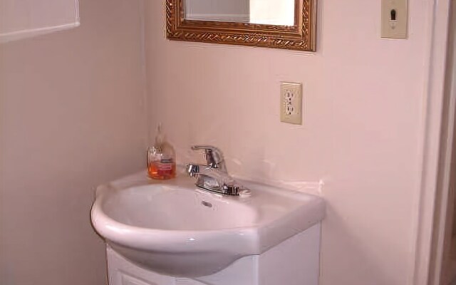 Chipican Motel Sarnia