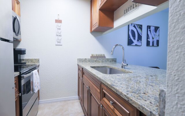 Saint Joseph Suites Down Town Tampa