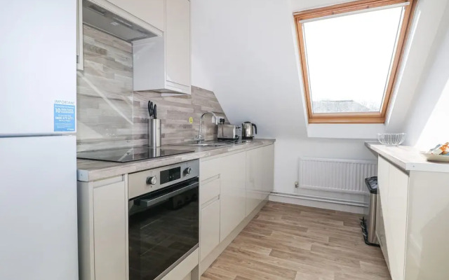 Flat 35 - Marine Court