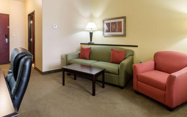 Comfort Suites