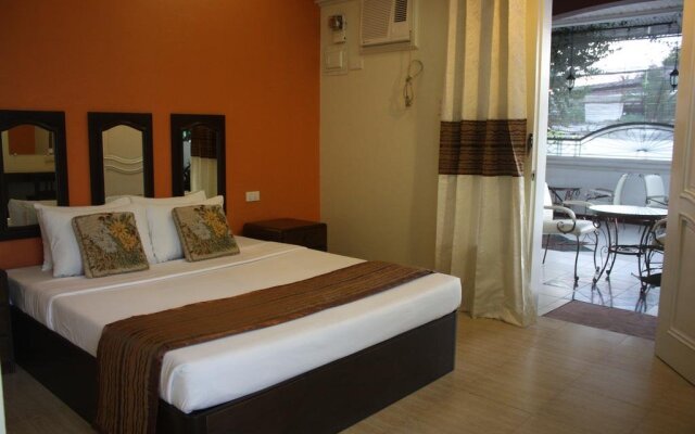 La Piscine Bed & Breakfast