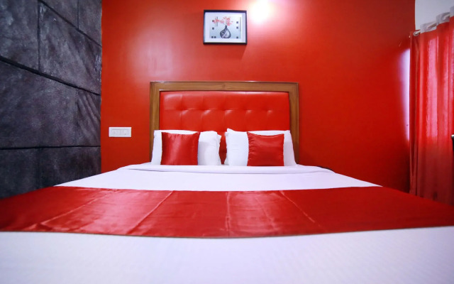 OYO 8653 Achus Inn