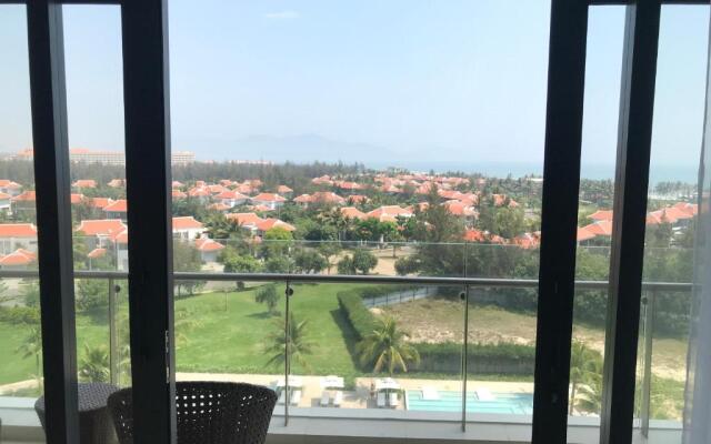 One Bedroom Apartment with Sea View
