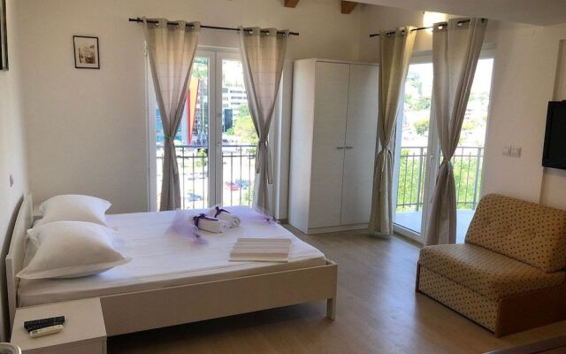 Villa Aura - Adult Only