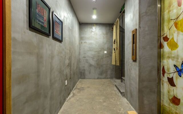 Oyo 906 Saka Residences