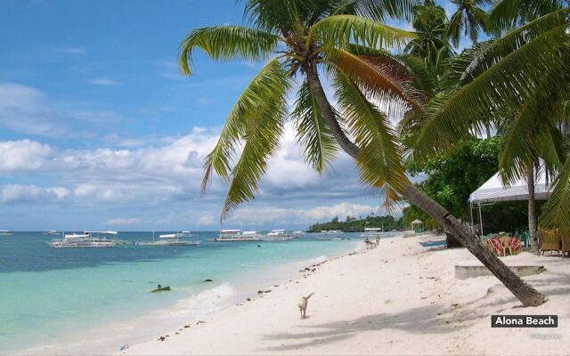 Hidden Coral Divers Club and Resort