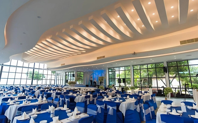 Rattana Pura Beach Resort