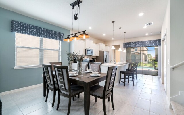 5448 Misty oak Circle