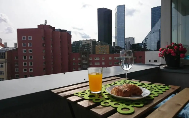 City Center Raua Apartment with Balcony