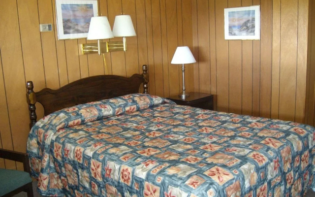 Singing Sands Inn Motel