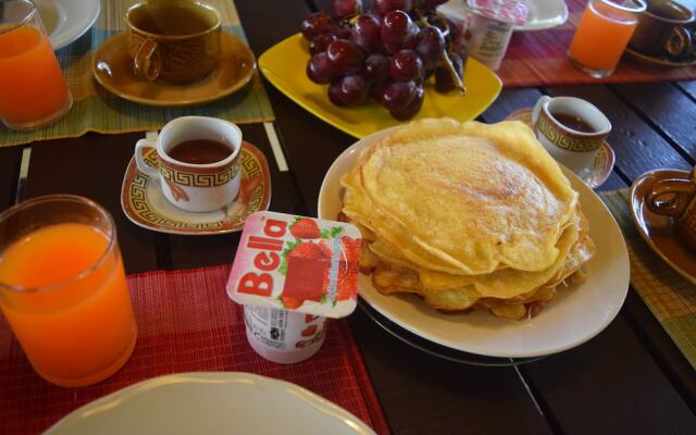 Manora Garden B & B