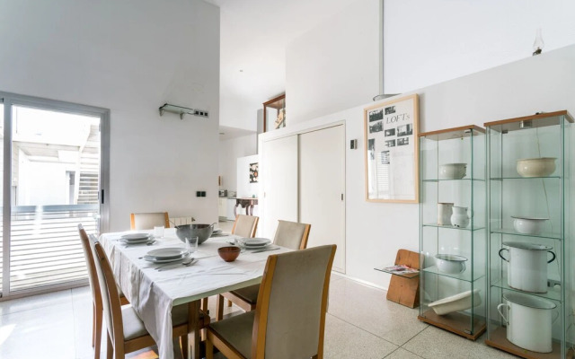 Apartamento con Patio y piscina