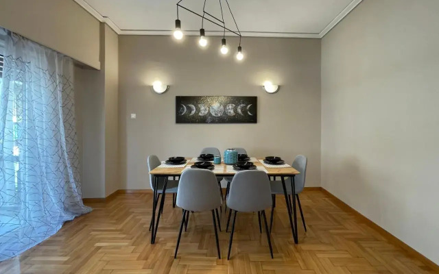 Riankour Central 90sqm apt in Panormou