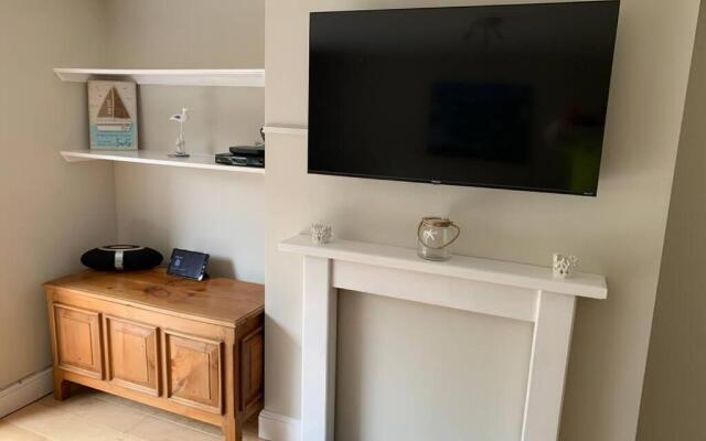 Ryde Beach Garden Apartment