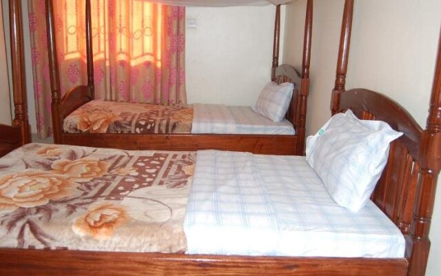 Uhuru 50 Hotel Kasese