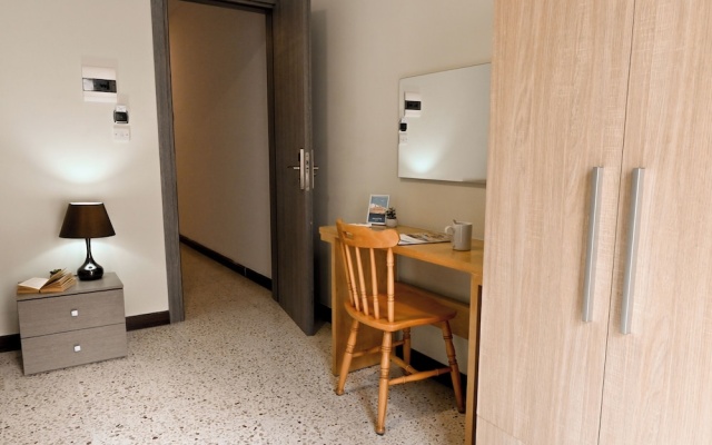 Cozy Ensuite Rooms