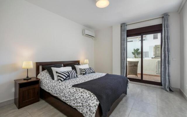 FIVE STAR 3 bedroom Apt in ideal location - RDR237