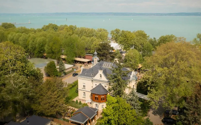 Thanhoffer Villa