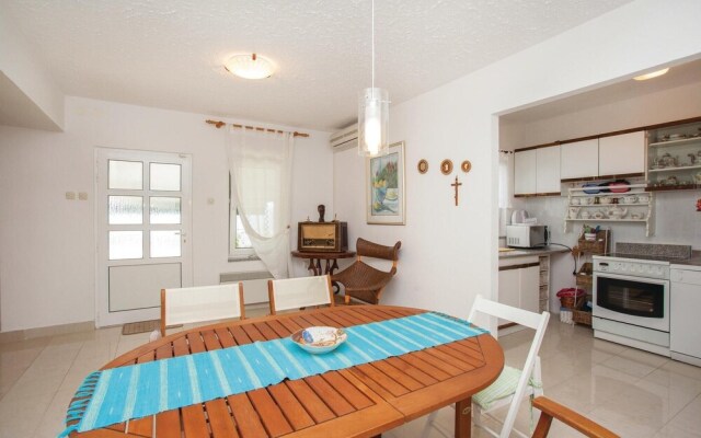 Beautiful Home in Omisalj With Wifi and 3 Bedrooms