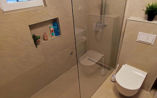 Apartment "King" Cesarica-Karlobag