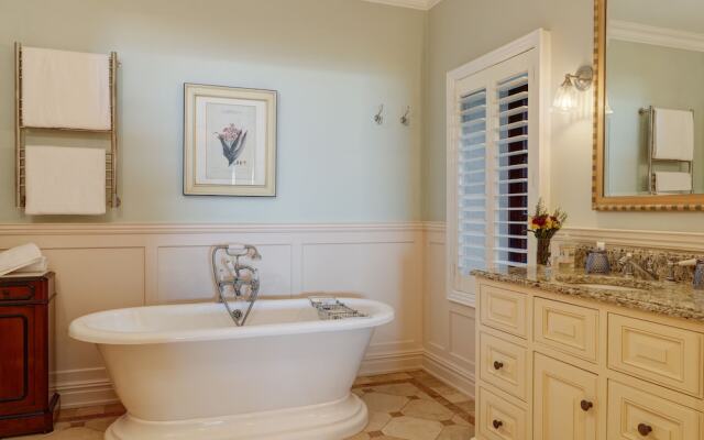 Buccara Noetzie - Pezula Castle