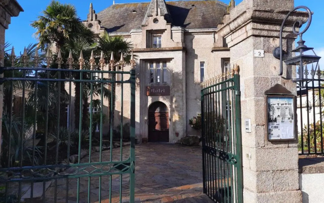 Hotel Le Manoir De La Barbacane