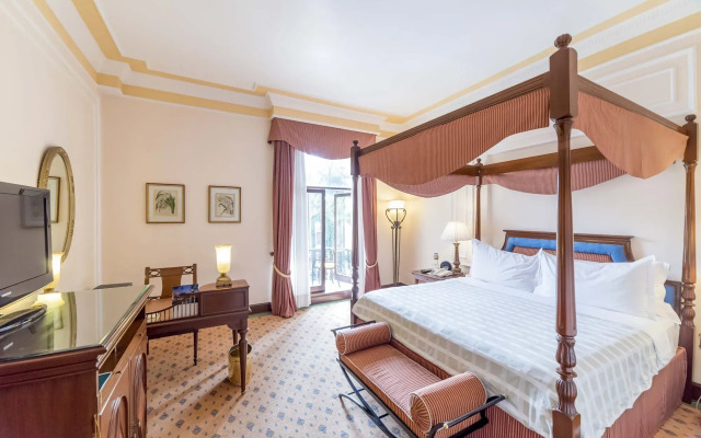 The Oberoi Grand Kolkata Hotel