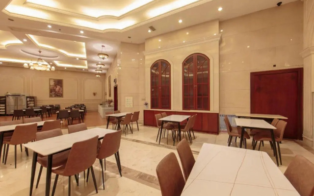 Vienna International Huizhou South Train Station