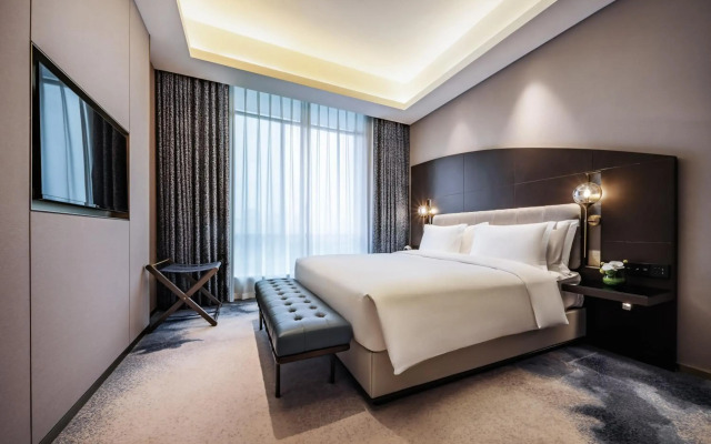 voco Wuhan Xinhua by IHG