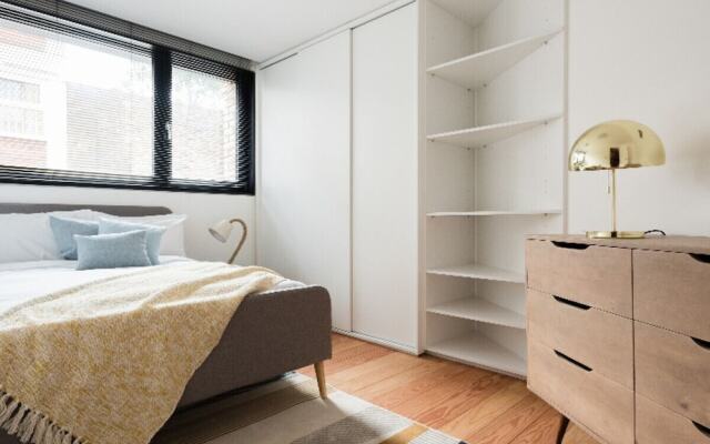 The Camden Chalet - Bright & Modern 3bdr Home With Balcony