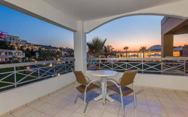 Kipriotis Hippocrates & Maris Suites