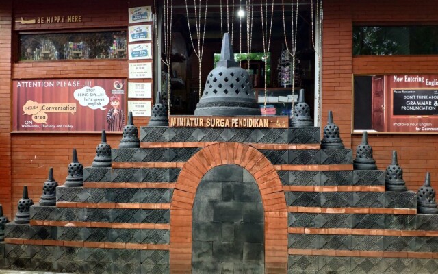 De Borobudur Hotel
