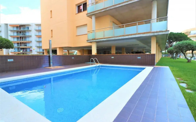 Apartment With Scenic View