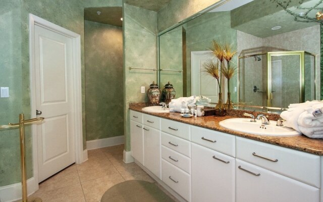 Crbph11 3 Bedroom Condo