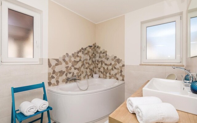 Nice Apartment in Opatija With Wifi and 3 Bedrooms