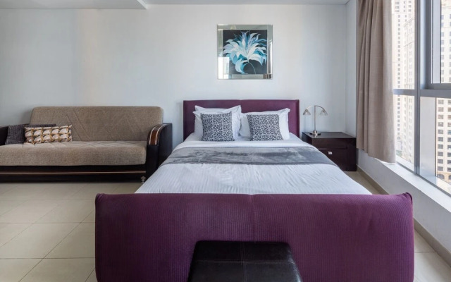 Modern Studio w/ Incredible Marina Views!