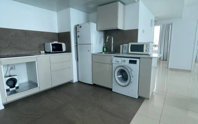 Sea Apartment