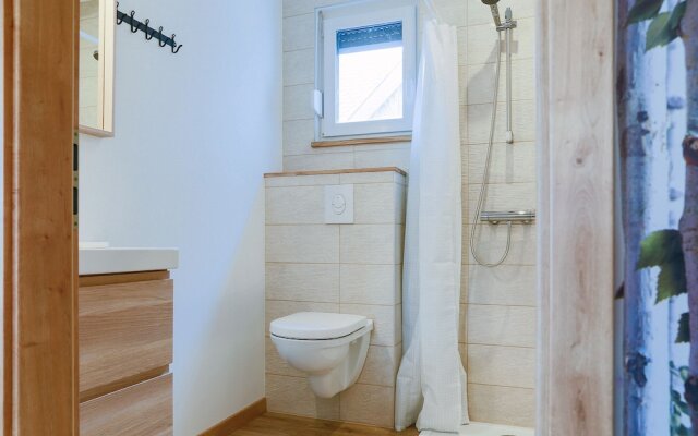 La Maison Devant La Prairie