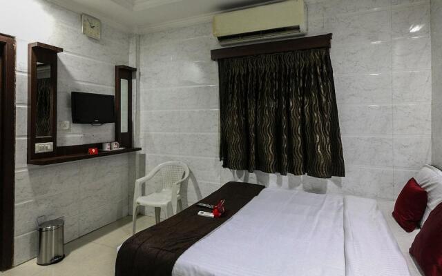 OYO 26219 The Prince Park