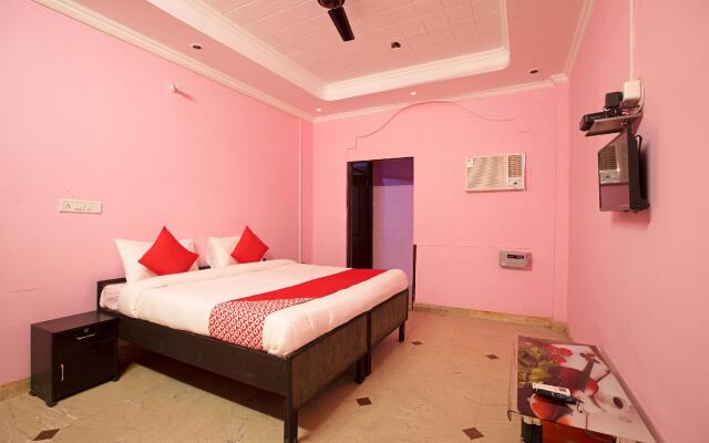 OYO 40669 Yaduvanshi Place