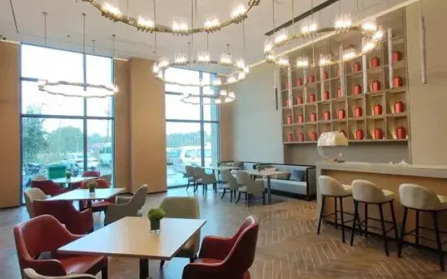 Echeng Hotel Huanggang Wanda Plaza City Museum