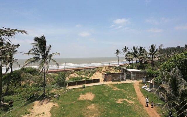 OYO 15261 Unik Beach Hotel