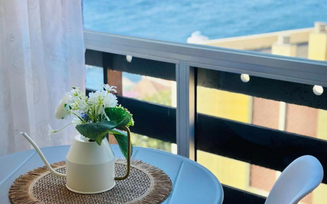 Candelaria vistas al mar