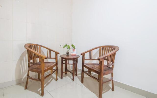 OYO 2836 Sekar Sari Residence
