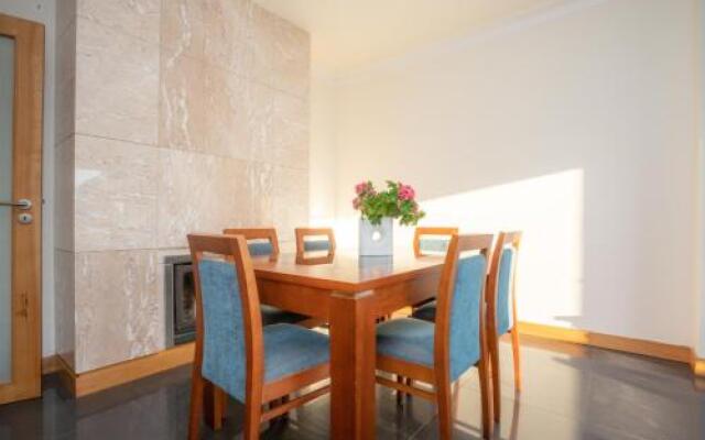 Marginal Oceanica Apartment